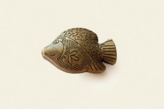 Бусина "Большая рыба", античная бронза