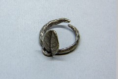 Основа для кольца "Лист брусники" с петлей, античное серебро