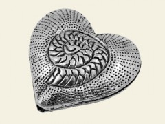 Бусина "Сердце с ракушкой", античное серебро